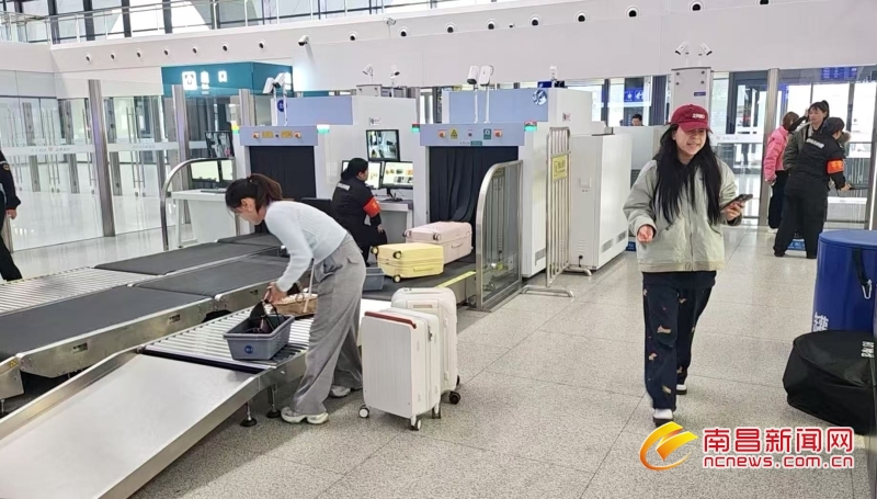 南昌车站启用智能安检新系统(图6)