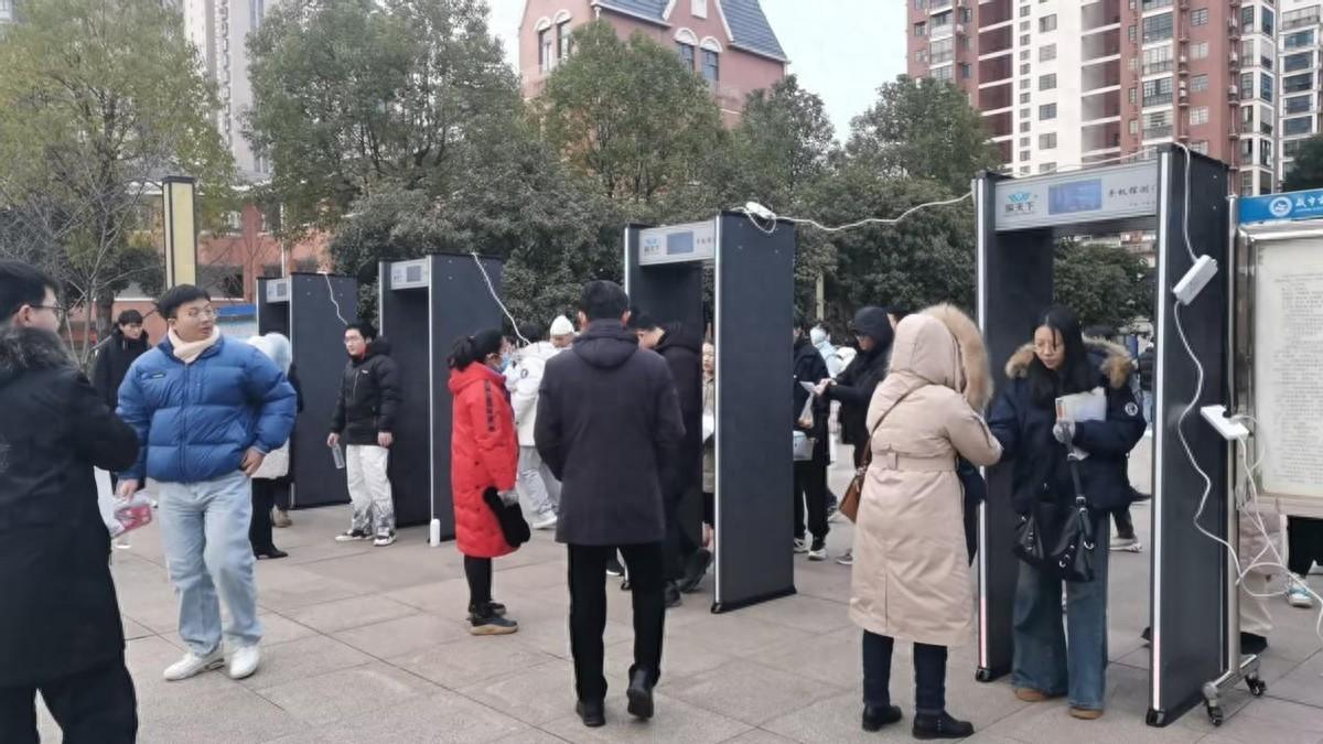 江苏红外线安检机 上海英迈吉东影图像设备供应(图1)