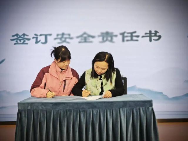 未央区长庆湖滨花园幼儿园春季学期安全检查及教育活动(图9)