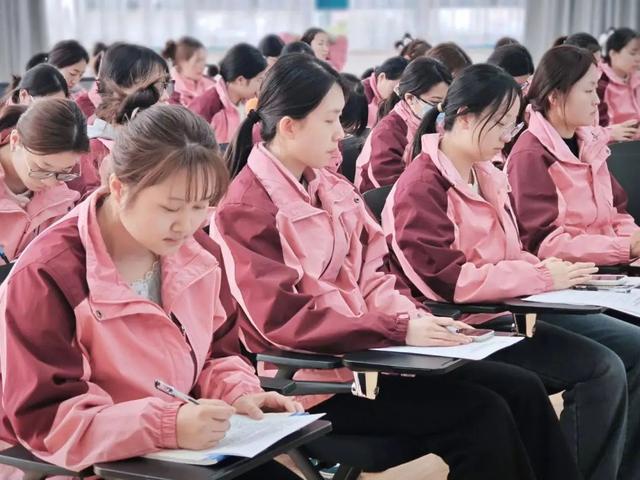 未央区长庆湖滨花园幼儿园春季学期安全检查及教育活动(图10)