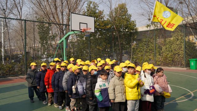 淮阴师范学院第一附属小学：警营开放展风采 反恐教育润童心(图1)