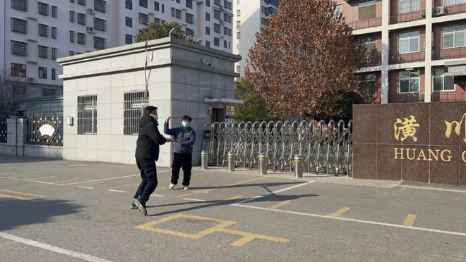 反恐入侵 临暴不乱 潢川县第五小学开展反恐防暴演练活动(图2)