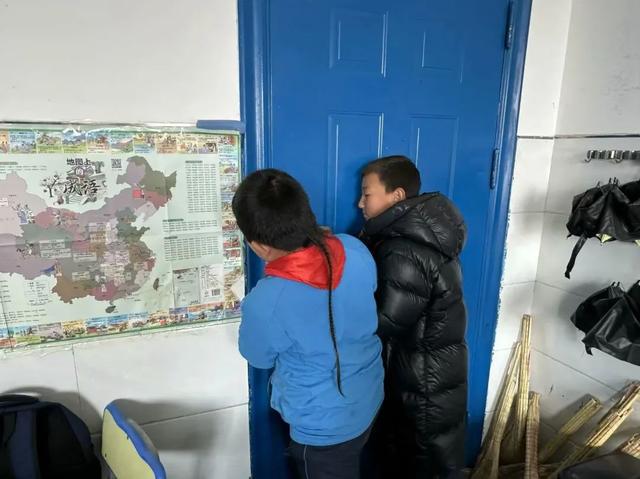 未央区讲武殿小学开展反恐防暴演练(图5)