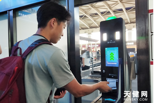 张家口市高考安全顺利结束(图1)