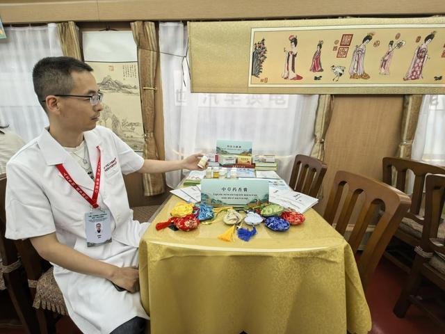 中国—中亚国际人文旅游专列（西安—阿拉木图段）首发开行(图10)