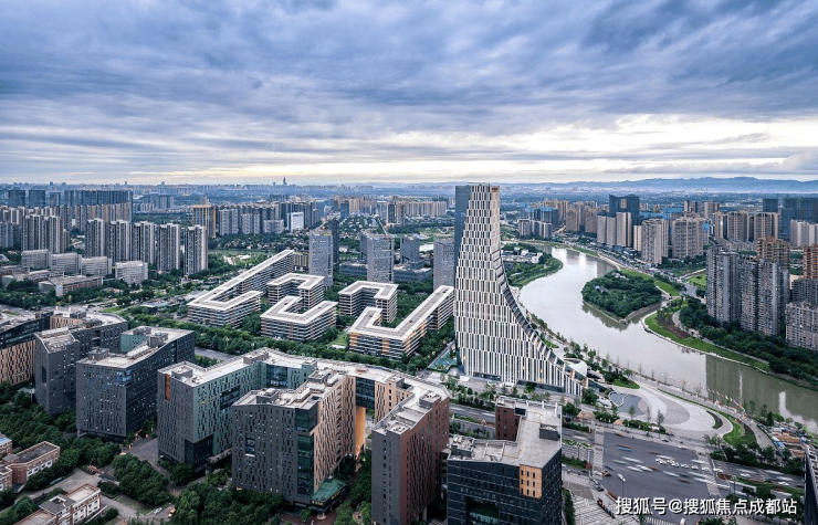 成都【高投启鸣观樾序】春节正常营业_售楼处电话(官方认证)_最低售价_热销户型_春节优惠_线上售楼中心。(图2)