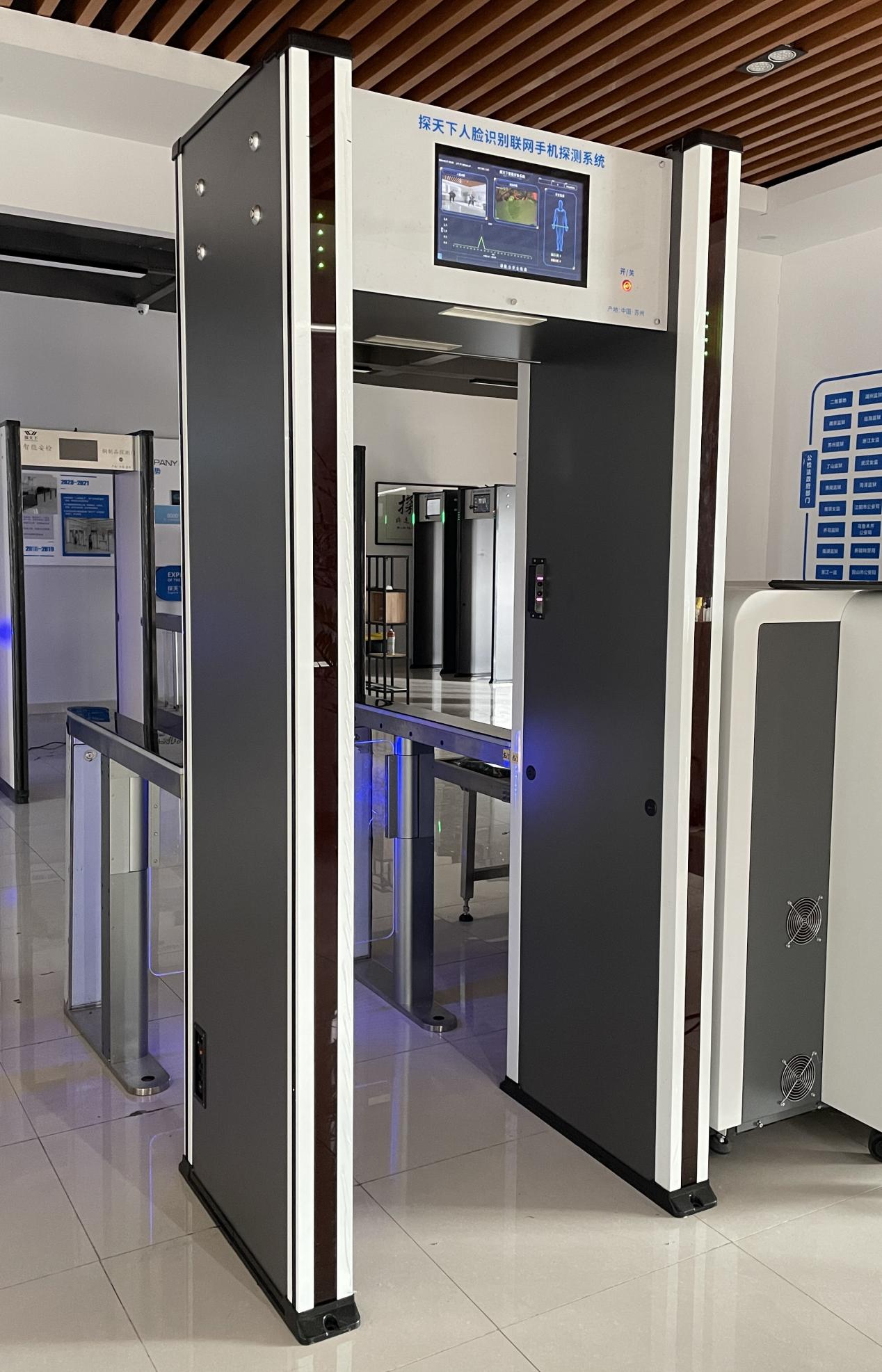 绿皮火车记忆 vs 智能动卧体验(图1)