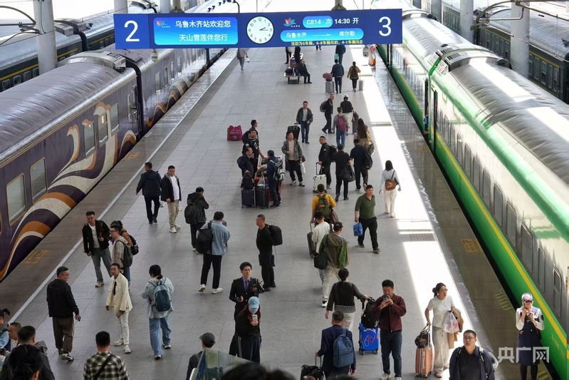 新疆铁路“五一”假日运输期累计发送旅客1722万人次(图2)